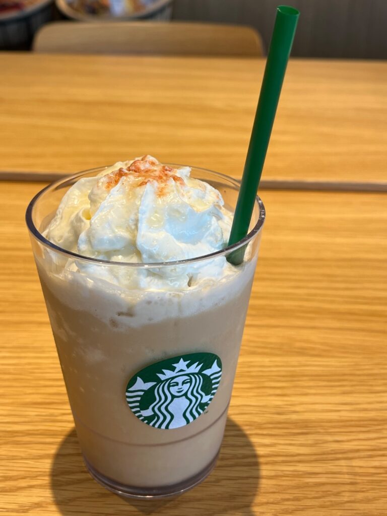 東京都 スターバックスコーヒー羽村栄町店 落ち着いた雰囲気で勉強できます。