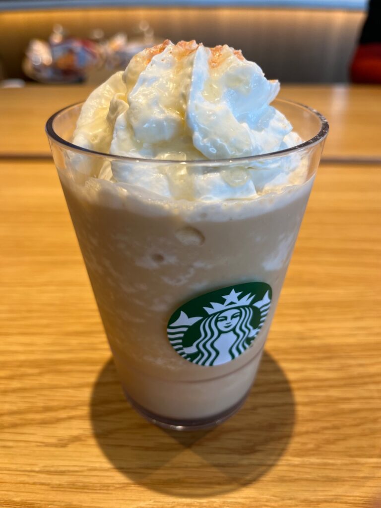 東京都 スターバックスコーヒー羽村栄町店 落ち着いた雰囲気で勉強できます。