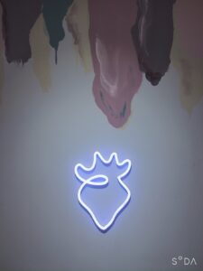 キュートないちごだらけのカフェ