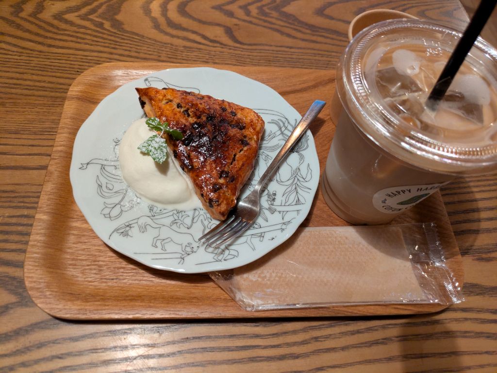 zuiun cafe 石川県 隠れ家のような雰囲気がすてきなブックカフェ