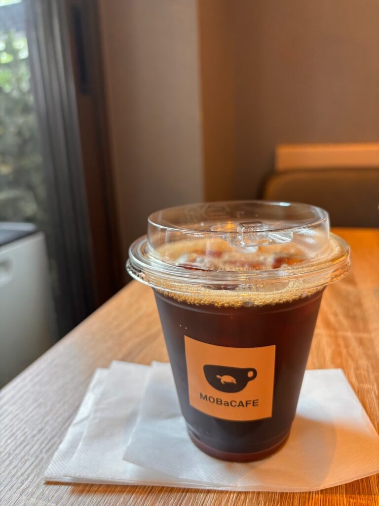 Mobacafe 東京都 ウッド調のカフェ